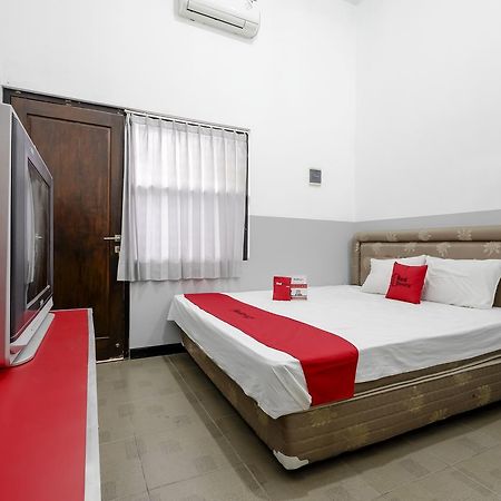 Reddoorz @ Prambanan Timur Raya Semarang Exterior photo
