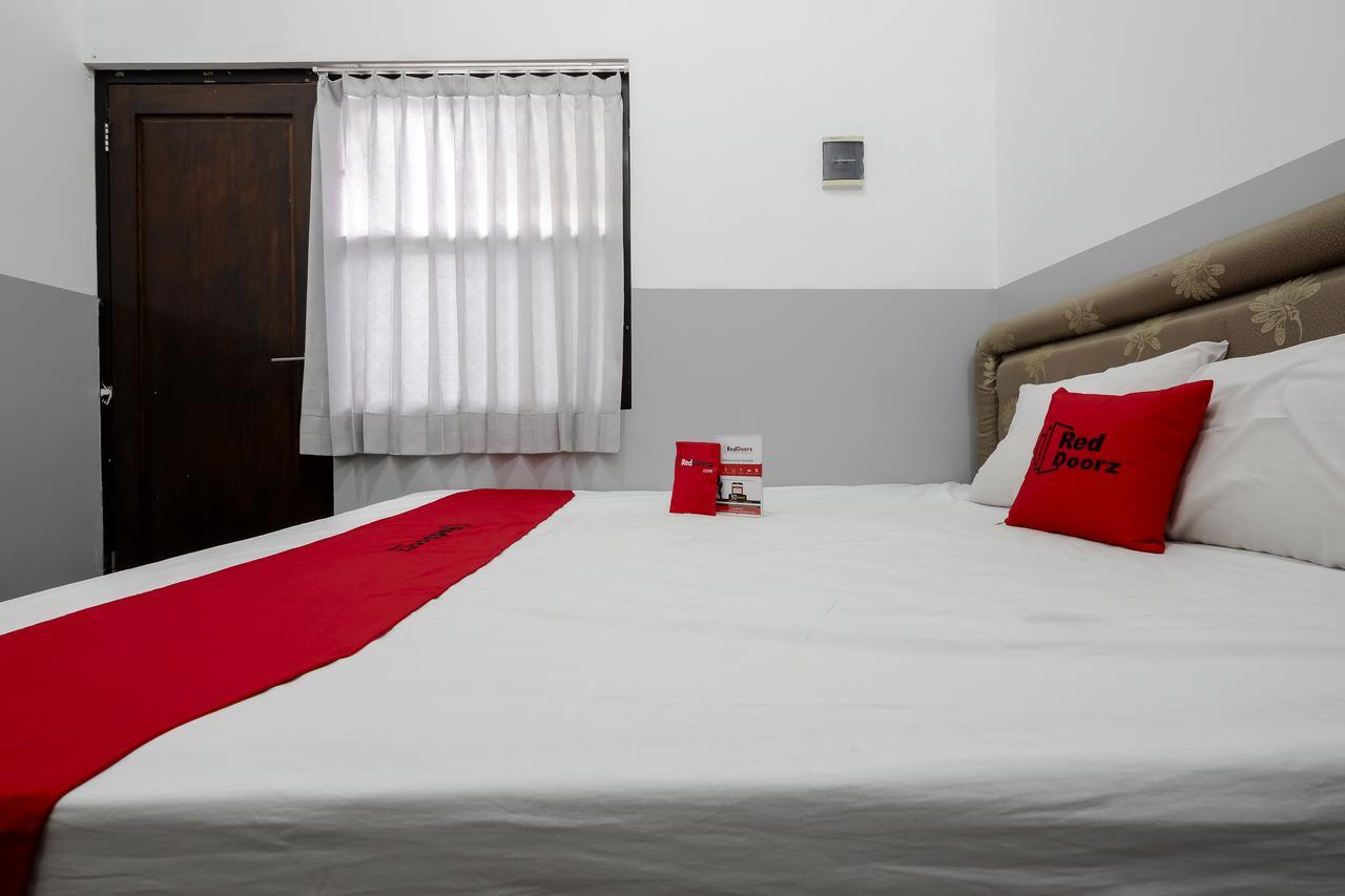 Reddoorz @ Prambanan Timur Raya Semarang Exterior photo